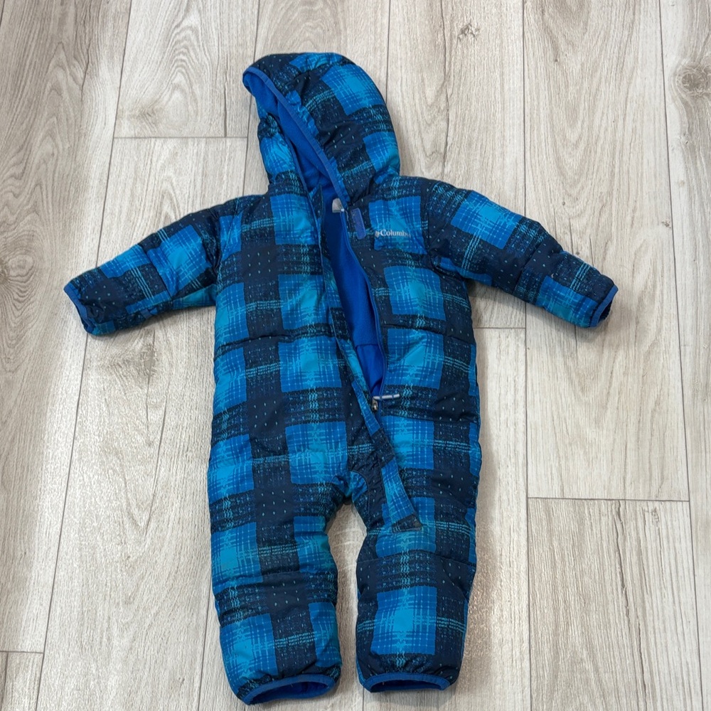 Columbia snowsuit